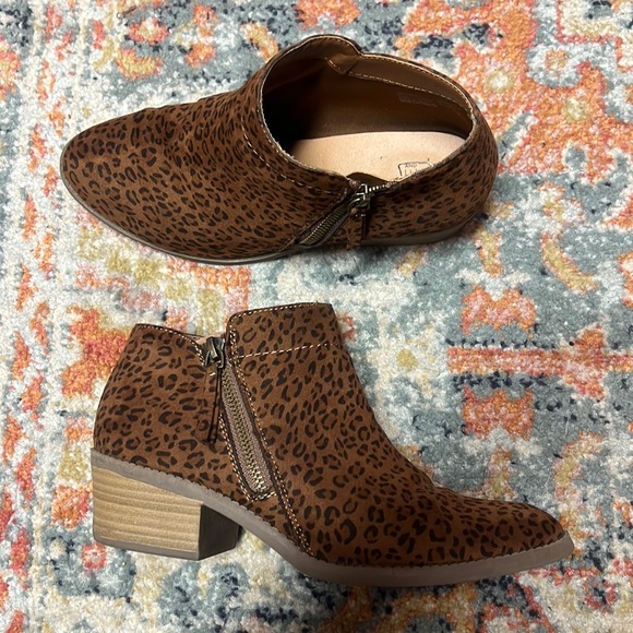 Time and Tru Shoes - Booties